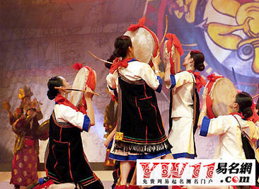 納西族的傳統(tǒng)節(jié)日，納西族的風(fēng)俗慣